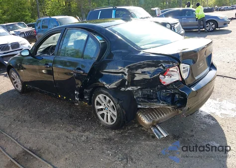 2006 BMW 325I z USA, uszkodzony, nr VIN WBAVB13556KR58090